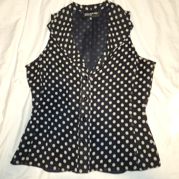Jones New York black and white polka dot silk sleeveless blouse in sz 6 - Picture 9 of 15